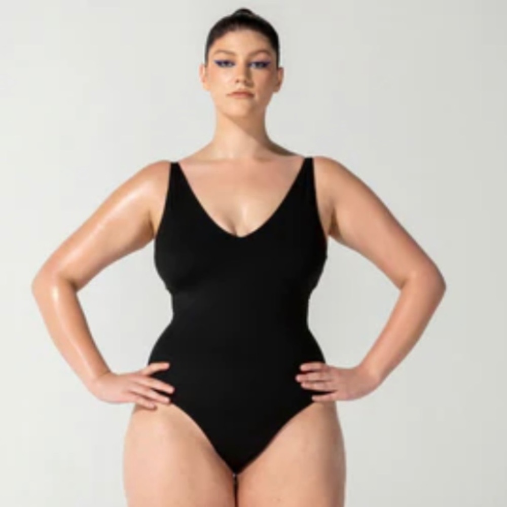 TA3 plunge swimsuit size large short